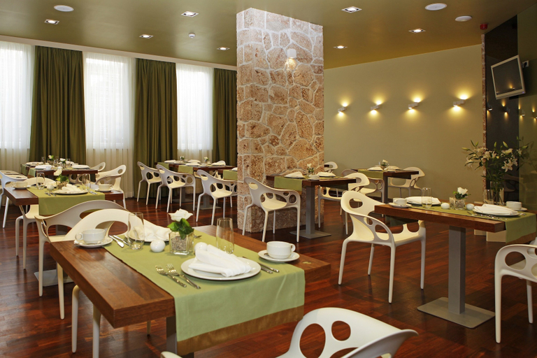 Food & Drinks 5, Boutique Hotel Bol, Bol