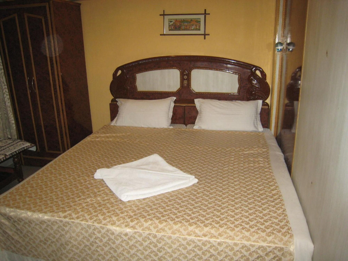 Bedroom 3, Kedareswar Bed and Breakfast, Chandauli