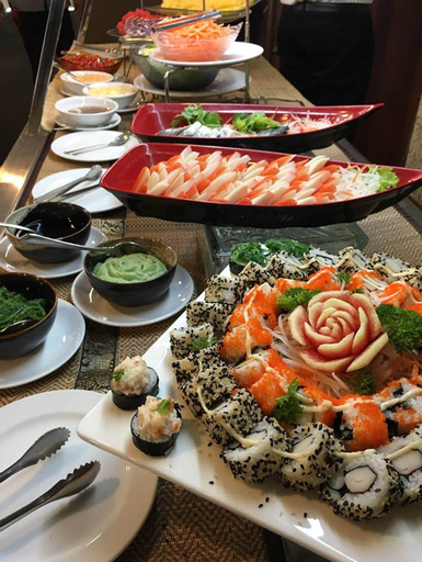 Food & Drinks 16