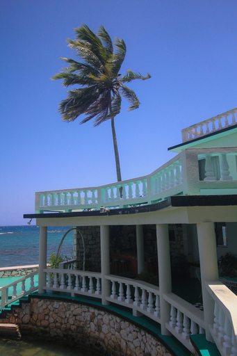 Exterior & Views, Sahara Hostel