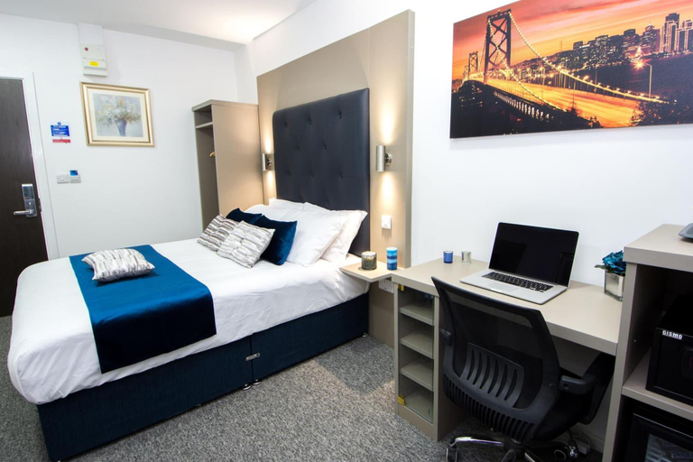 Bedroom 2, Abbey Hotel by Trivelles, Leicester