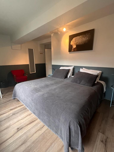 Bedroom 4, Milk and Cookies, Venlo