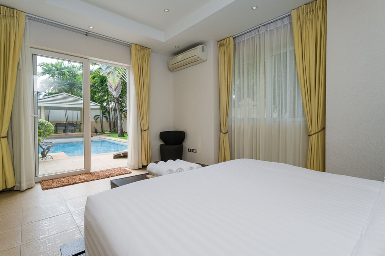 Bedroom 3, Luxury Pool Villa SRV, Bang Lamung