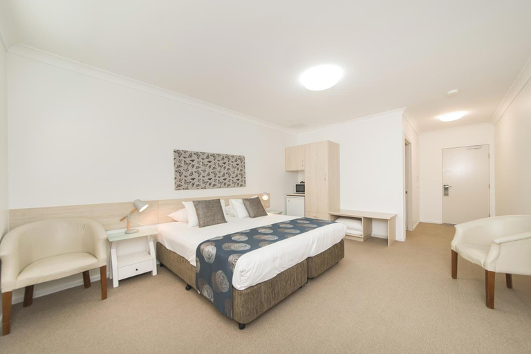 Bedroom 3, The Coast Motel, Livingstone - Pt B