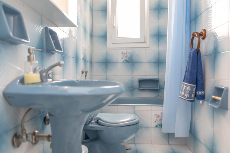 Bathroom 3, Gatis House, South Aegean