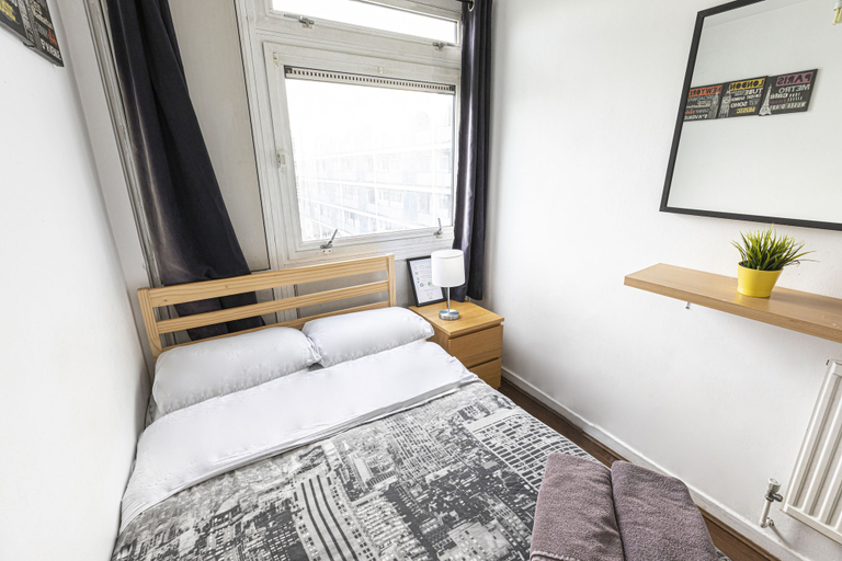 Bedroom 2, Tower Bridge Accommodation - 8, London