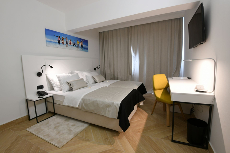 Bedroom 3, Aparthotel Milenij, Baška Voda