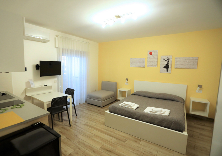 Bedroom 2, MozÁrt B&B - Affittacamere, Barletta-Andria-Trani