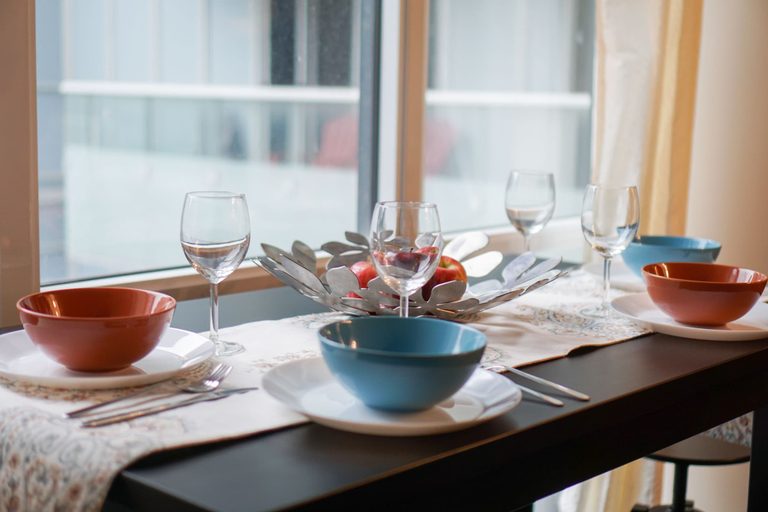 Food & Drinks, Applewood Suites - Luxury 3 BDRM, Toronto