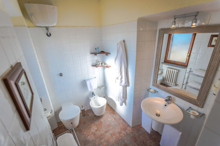 Bathroom 4, La Locanda della Chiocciola, Viterbo
