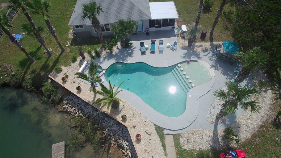 Exterior & Views, Pet Friendly, 3 BR, 2 BA, Private Pool - Sunset Harbor, Saint Johns