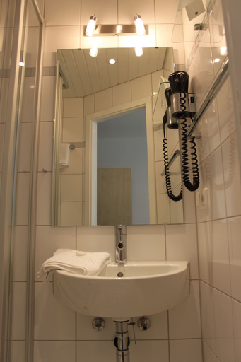 Bathroom 5, Hotel Occam, München