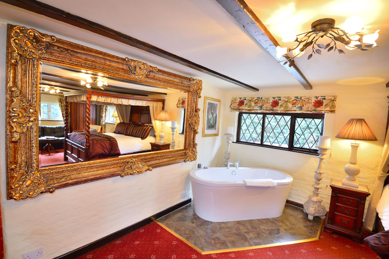 Bathroom 3, The Roundabout Hotel, West Sussex
