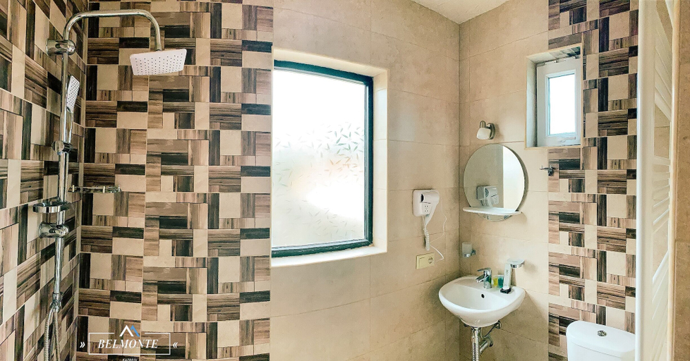 Bathroom 4, Belmonte Kazbegi, Kazbegi