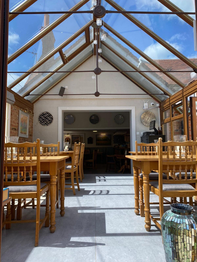 Food & Drinks 4, The Six Bells, West Berkshire