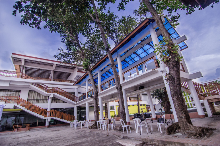 Exterior & Views 2, Apple Tree Resort and Hotel, Opol