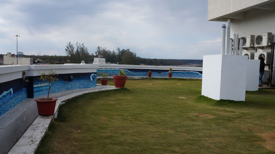 Sport & Beauty, The Amaris, Dehradun