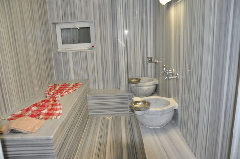 Bathroom 5, Dragos Island Hotel, Kartal