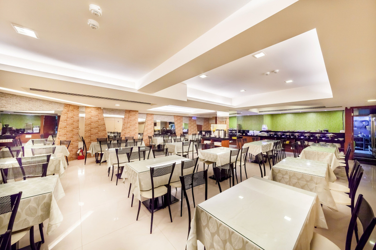 Food & Drinks 2, Green World Linsen, Taipei City