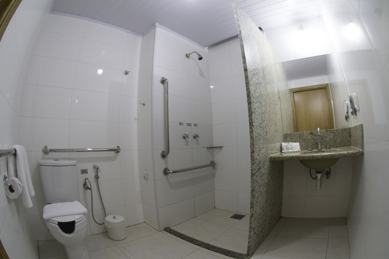 Bathroom 4, Dan Inn Franca by Nacional Inn, Franca