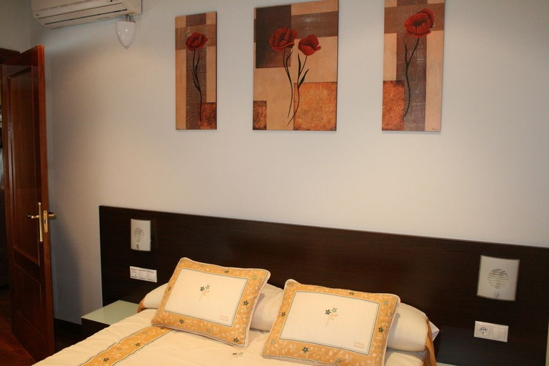 Bedroom 2, Apartamentos Metro Pasarela, Vizcaya