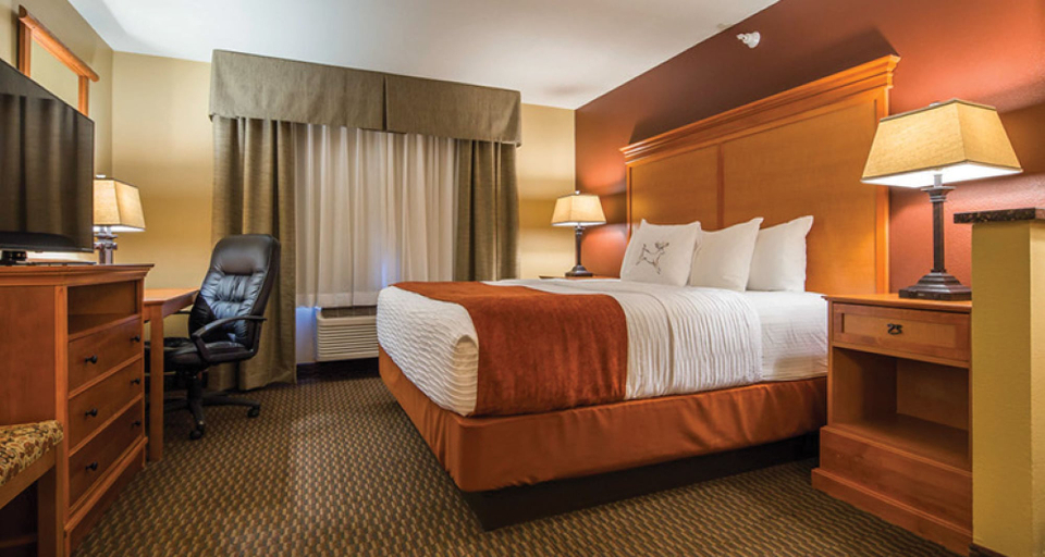 Bedroom 3, Best Western Plus Deer Park Hotel & Suites, Moffat