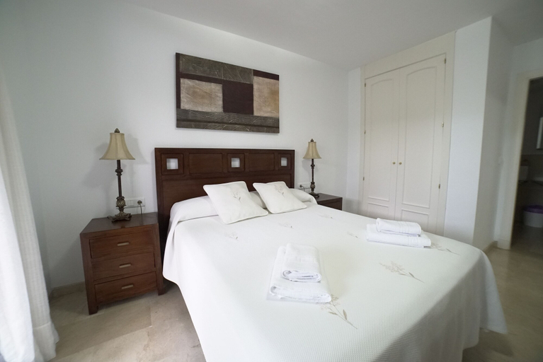 Bedroom 4, Hotel Apartamentos Manilva Sun, Málaga