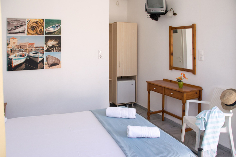 Bedroom 5, Drakos Twins, South Aegean