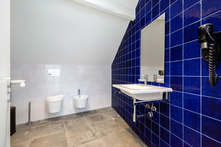 Bathroom 3, STAY&CO Lisbon Rossio, Lisbon