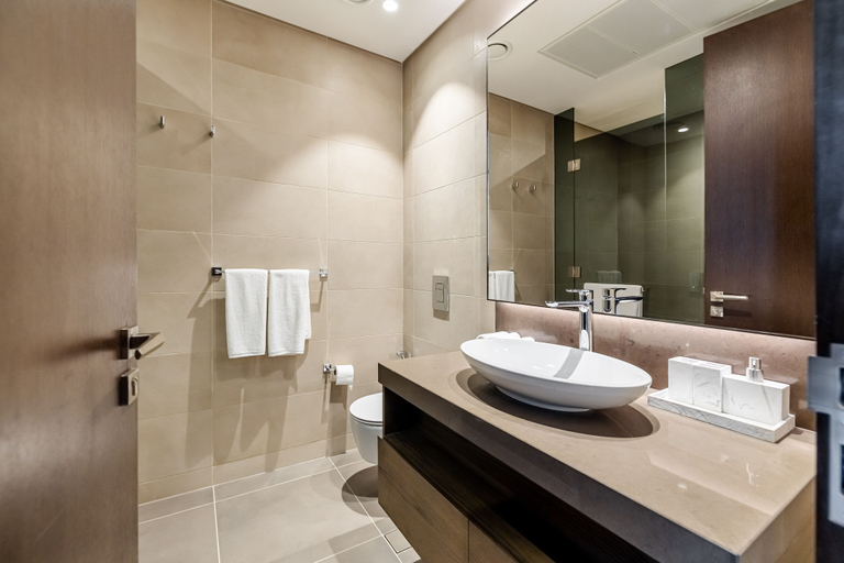 Bathroom 2, Luxury 2BR Marina Gate 3, Dubai