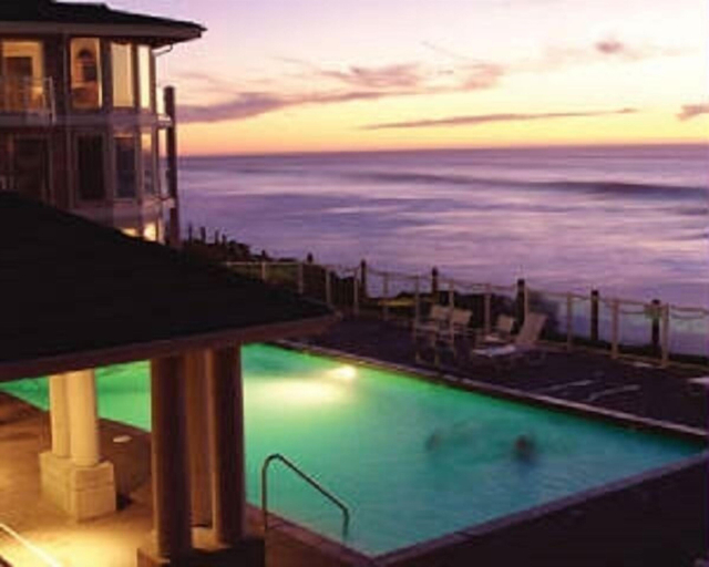 Sport & Beauty, Whale Pointe at Depoe Bay, Lincoln