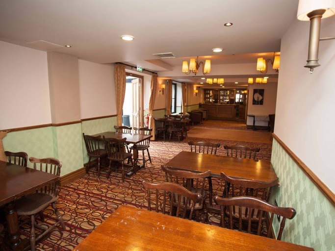 Food & Drinks, The Lamb & Flag Hotel, Neath Port Talbot