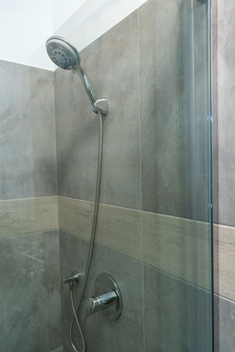 Bathroom 3, PROMENADA Alezzi Apartments, Navodari