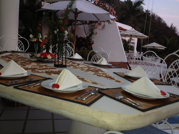 Food & Drinks 4, Villas Fa-Sol, Dist. Pochutla