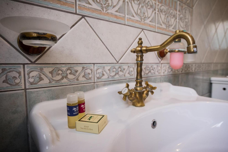 Bathroom 5, Acronafplia Pension A, Peloponnese
