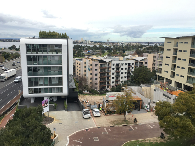 Exterior & Views 2, Mountway Holiday Apartments, Perth