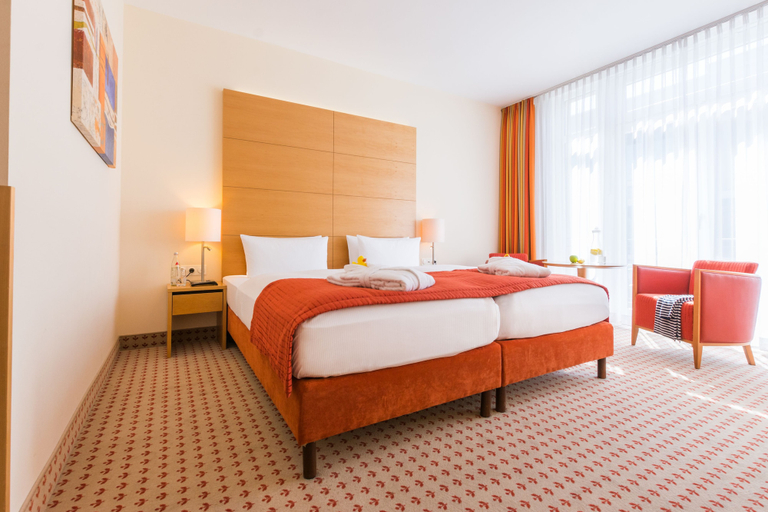 Bedroom 3, Park-Hotel Hübner, Rostock