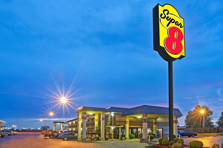 Super 8 by Wyndham Shawnee, Pottawatomie