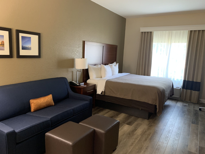 Bedroom 3, Comfort Inn & Suites Fort Walton Beach - Destin West, Okaloosa