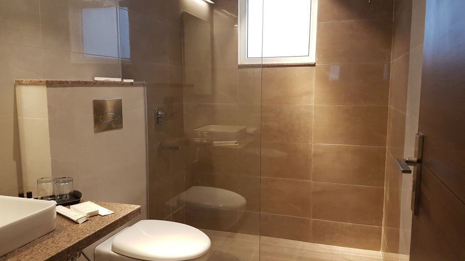 Bathroom 4, Hotel Sumaditya, Jaipur