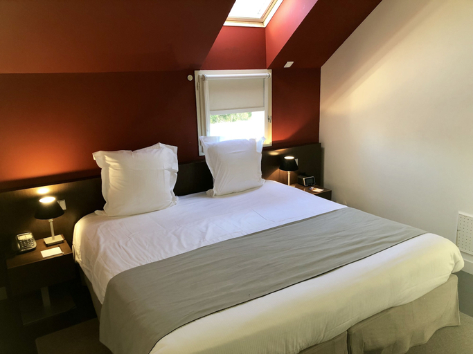 Bedroom 3, Les Pléiades Hôtel - Spa - Restaurant, Seine-et-Marne