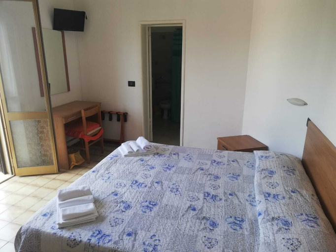 Bedroom 3, hotel arno, Siena