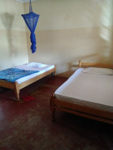 Oki Grand Hotel, Bondo