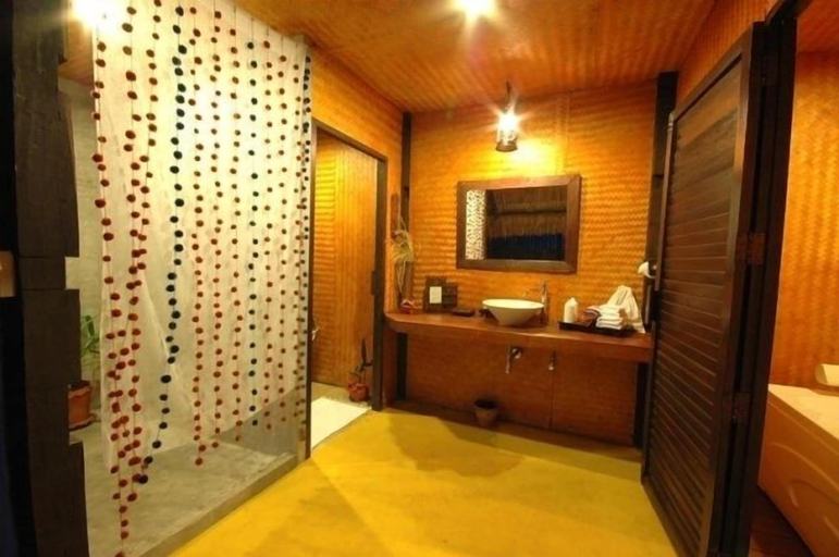 Bathroom 5, Phunacome Resort, Dan Sai