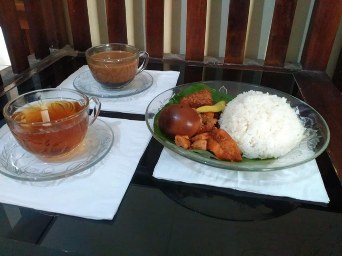 Food & Drinks 5, Setro Kariyo Homestay, Bantul