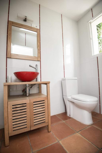 Bathroom 5, La Villa Bella, Gironde