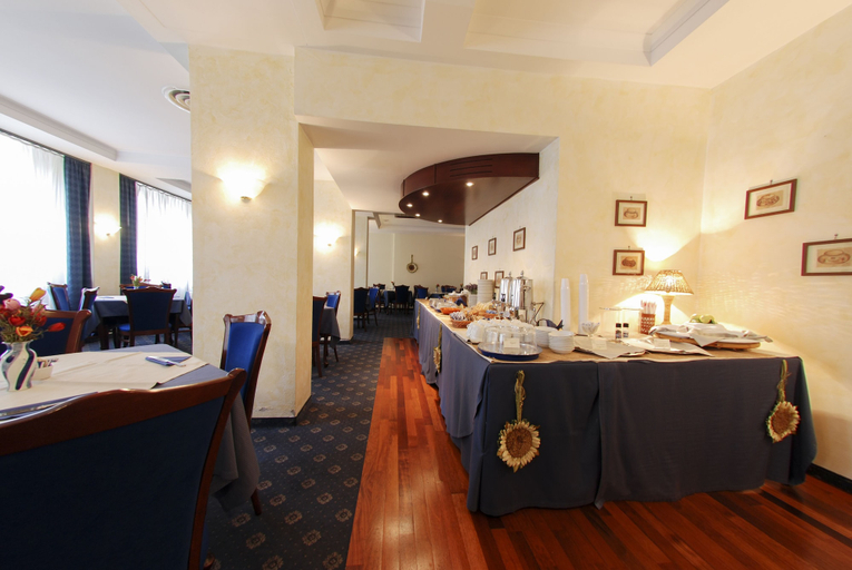 Food & Drinks 5, Mediterraneo Suisse, Rome