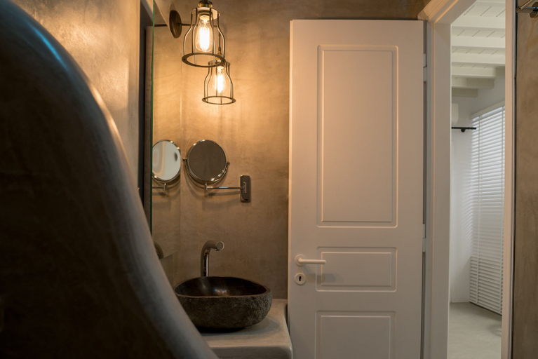 Bathroom 5, Cova Mykonos Suites, South Aegean