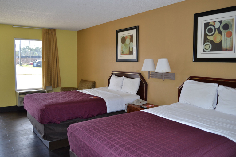 Bedroom 2, Econo Lodge Picayune, Pearl River