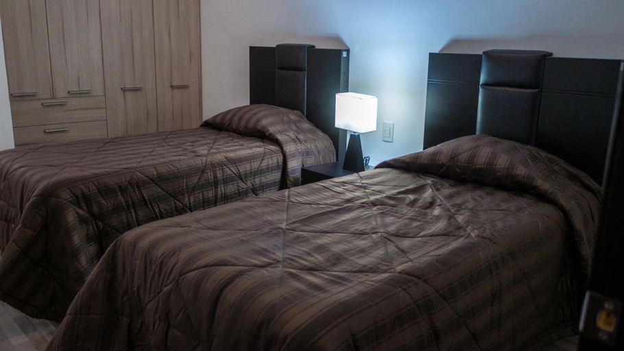 Bedroom 2, Two Keys Departamentos, Torreón